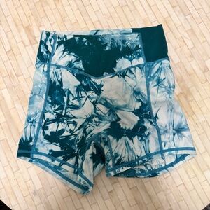 Vitality Oasis Shorts - Blue